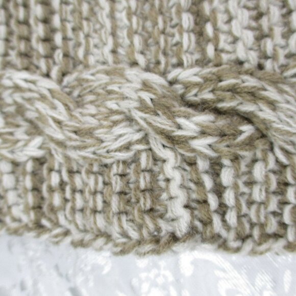 NOELLE Enterprises Knit Scarf - Picture 6 of 10